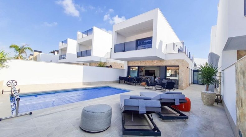 Villas(3) - Altos de San Pedro III
